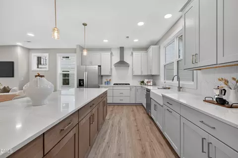 826 Fireship Rd, Fuquay Varina, NC 27526