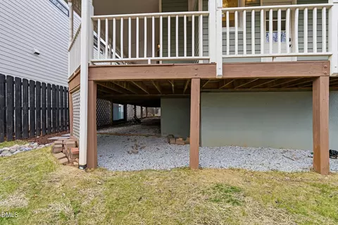 Exterior - 204 Georgetown Rd, Raleigh, NC 27608 photo 9 of 10