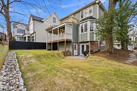 Exterior - 204 Georgetown Rd, Raleigh, NC 27608 photo 7 of 10