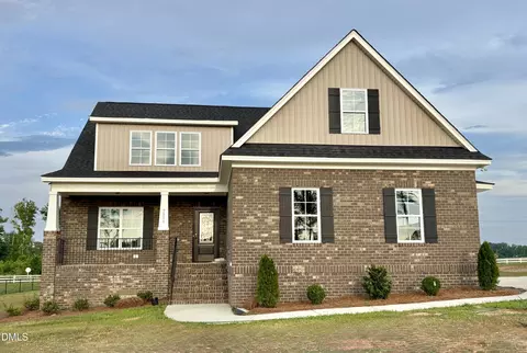 7531 Sweetwater Dr, Nashville, NC 27856