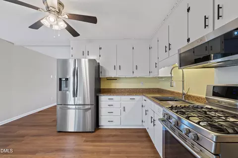 Kitchen - 112 Gulf Dr, Dunn, NC 28334 photo 4 of 5