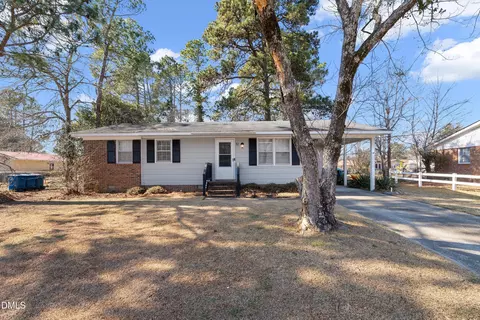 112 Gulf Dr, Dunn, NC 28334