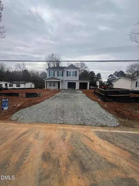 1130 W Holt St, Mebane, NC 27302