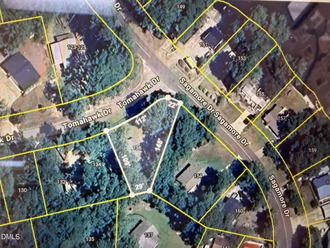 136 Tomahawk Dr, Louisburg, NC 27549