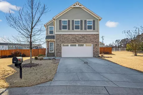 509 Houndstooth Ln, Wendell, NC 27591