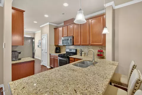 Kitchen - 6 Intuition Cir, Durham, NC 27705 photo 5 of 8