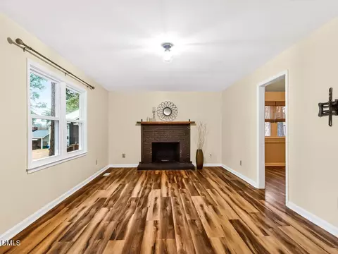 903 Limerick Ln, Durham, NC 27713 photo 6