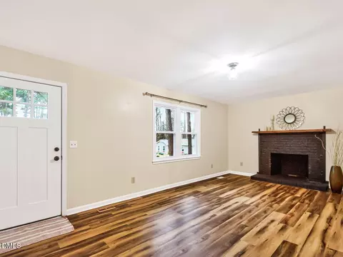 903 Limerick Ln, Durham, NC 27713 photo 5