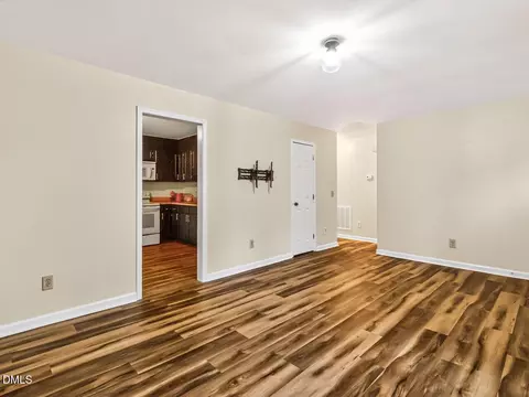 903 Limerick Ln, Durham, NC 27713 photo 8