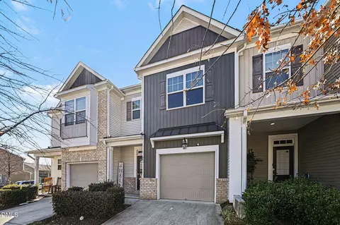 905 Saratoga Dr, Durham, NC 27704
