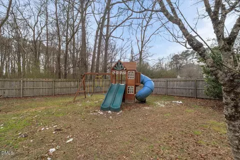 Exterior - 8 Dundee Ct, Durham, NC 27712 photo 11 of 11