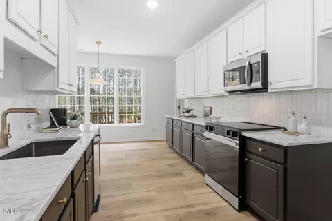 Kitchen - 806 Clearview Ln, Durham, NC 27713 photo 4 of 8