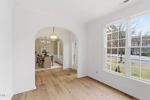 Entry Way - 806 Clearview Ln, Durham, NC 27713 photo 3 of 7