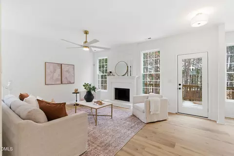 Living - 806 Clearview Ln, Durham, NC 27713 photo 3 of 4