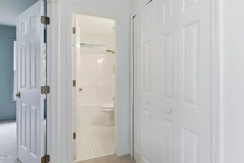 Entry Way - 806 Clearview Ln, Durham, NC 27713 photo 6 of 7