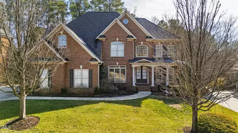 307 Lantern Ridge Ln, Cary, NC 27519
