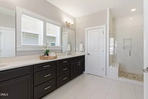 Bath - 305 Brookboro Dr, Wake Forest, NC 27587 photo 3 of 7