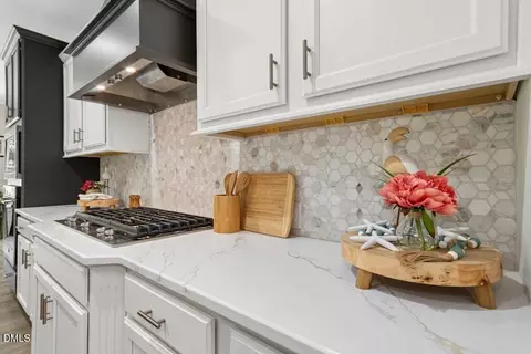 Kitchen - 1663 Keith Hills Rd, Lillington, NC 27546 photo 3 of 4