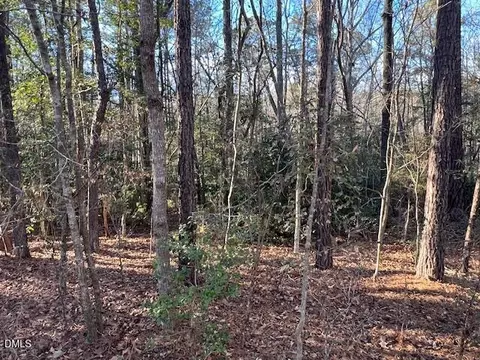 104 Santee Dr, Louisburg, NC 27549