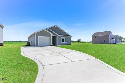 2203 Nahunta Rd, Pikeville, NC 27863