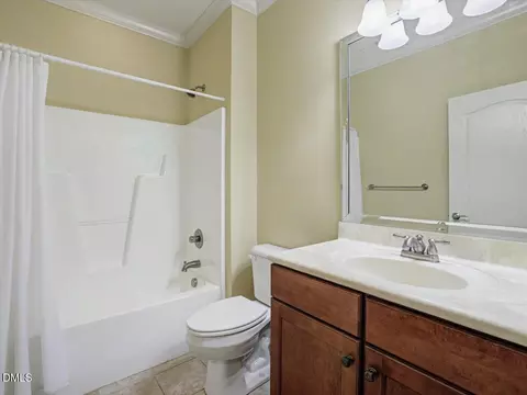 Bath - 154 Easy Wind Ln, Garner, NC 27529 photo 2 of 3