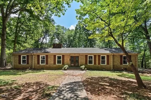 513 W Glendale St, Siler City, NC 27344