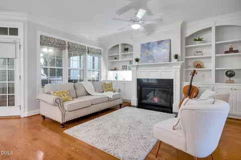 1214 Sand Pine Dr, Cary, NC 27519