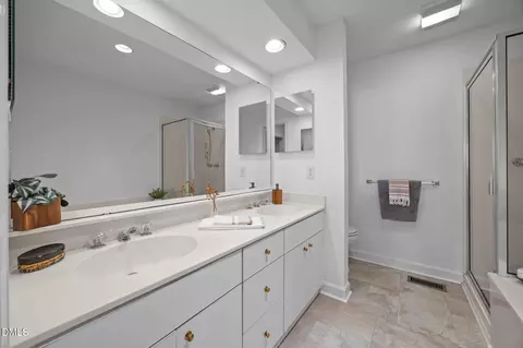 Bath - 444 Crossvine Close, Pittsboro, NC 27312 photo 1 of 4