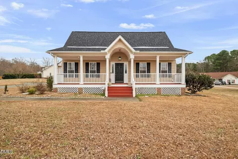 30 Woodcrest Dr, Youngsville, NC 27596