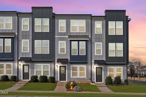 447 N Fisher St, Raleigh, NC 27610