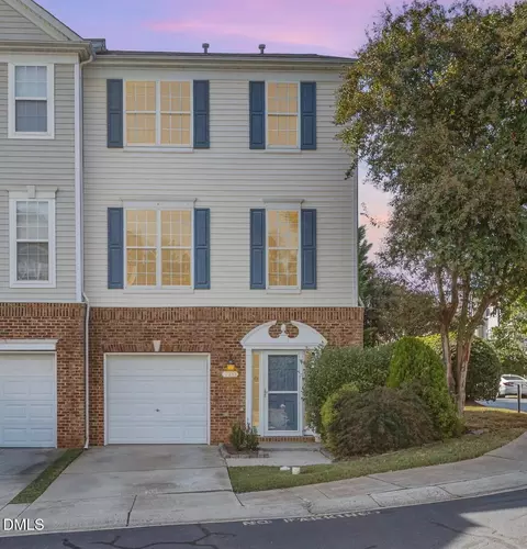 7253 Galon Glen Rd, Raleigh, NC 27613