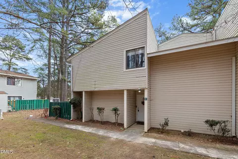 4719 Walden Pond Dr #B, Raleigh, NC 27604