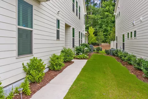 Exterior - 1019 Catch Fly Ln, Durham, NC 27713 photo 6 of 7