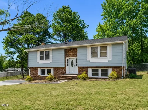 72 Edgemont Ave, Roxboro, NC 27573