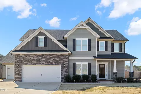 119 Oakhaven Dr, Holly Springs, NC 27540