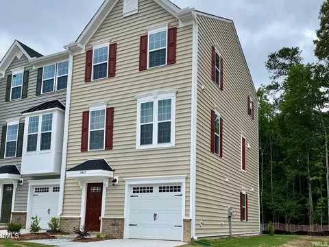 6627 Pathfinder Way, Raleigh, NC 27616