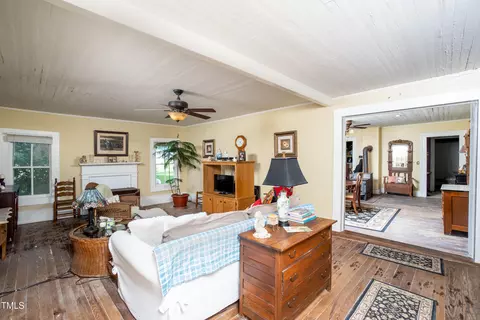 Living - 7167 Adolph Rd, Bailey, NC 27807 photo 2 of 3
