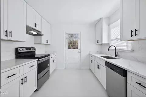 Kitchen - 302 Normandy St, Durham, NC 27707 photo 4 of 8