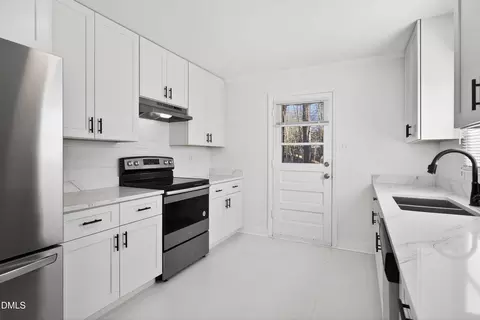 Kitchen - 302 Normandy St, Durham, NC 27707 photo 3 of 8