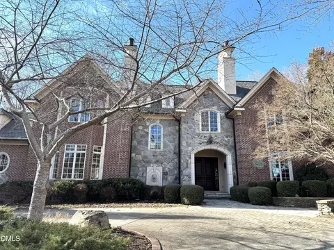 32528 Archdale Dr, Chapel Hill, NC 27517