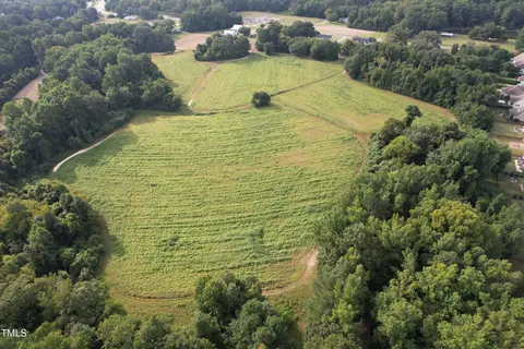 1103 Holland Rd, Fuquay Varina, NC 27526