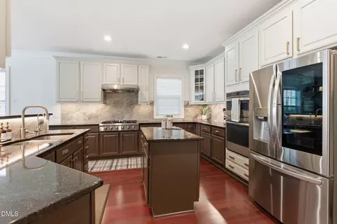 Kitchen - 715 Windy Peak Loop, Cary, NC 27519 photo 3 of 7