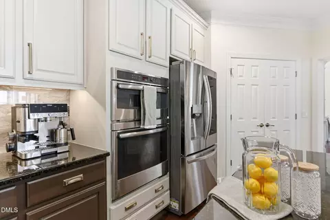 Kitchen - 715 Windy Peak Loop, Cary, NC 27519 photo 7 of 7