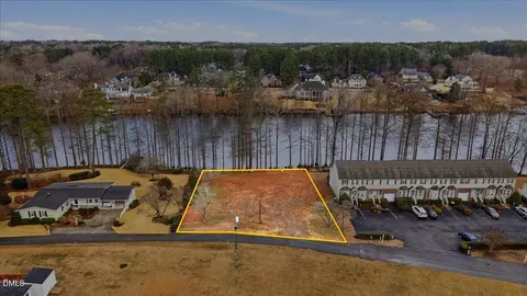 1100 S Lakeside Dr, Four Oaks, NC 27524