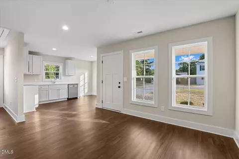 Living - 509 E Harnett St, Dunn, NC 28334 photo 1 of 2