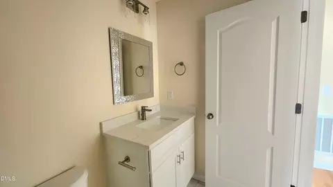 Bath - 910 Ruby St, Durham, NC 27704 photo 2 of 4