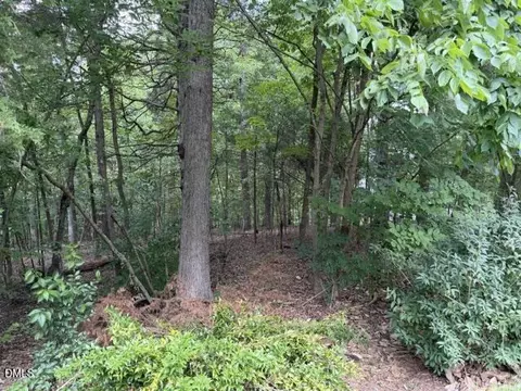 102 Jolyn Pl, Chapel Hill, NC 27517