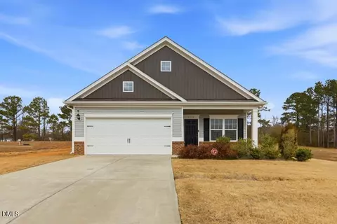 318 Settlers Pointe Dr, Pikeville, NC 27863