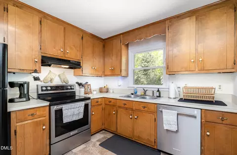 Kitchen - 6517 Pondview Ln, Durham, NC 27712 photo 3 of 3