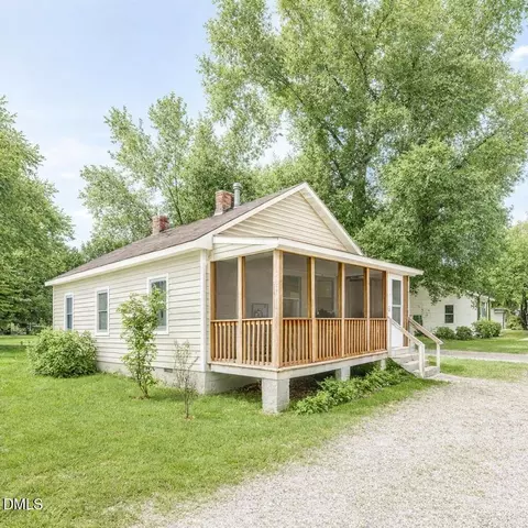 436 John St, Henderson, NC 27536